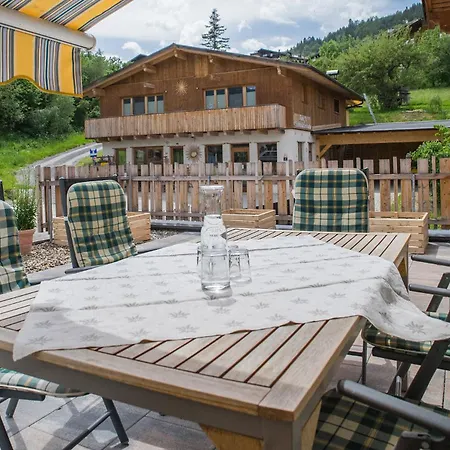 Alpenzeit Gartensuite Apartment Ladis